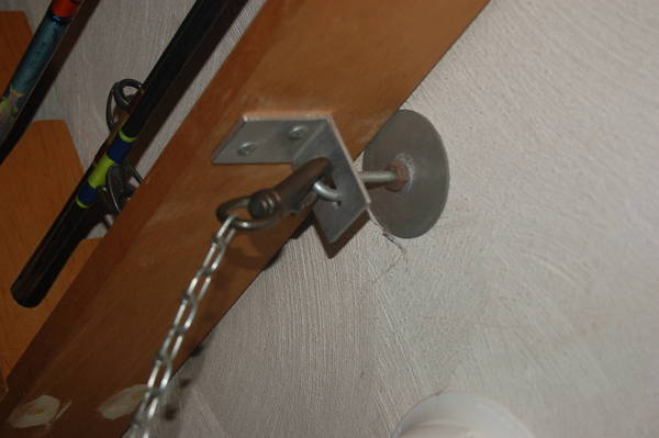 Lockable Ceiling Racks