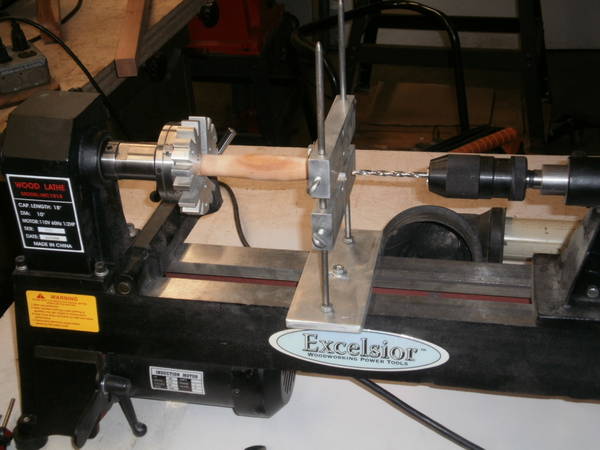Lathe with Jacobs chuck in tail stock to center drill